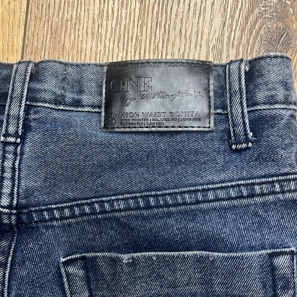 One by One Teaspoon High Waist Bonita Distressed Shorts Size 26 - Picture 7 of 8